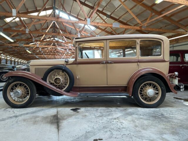 1932 Chrysler C1 - photo 3