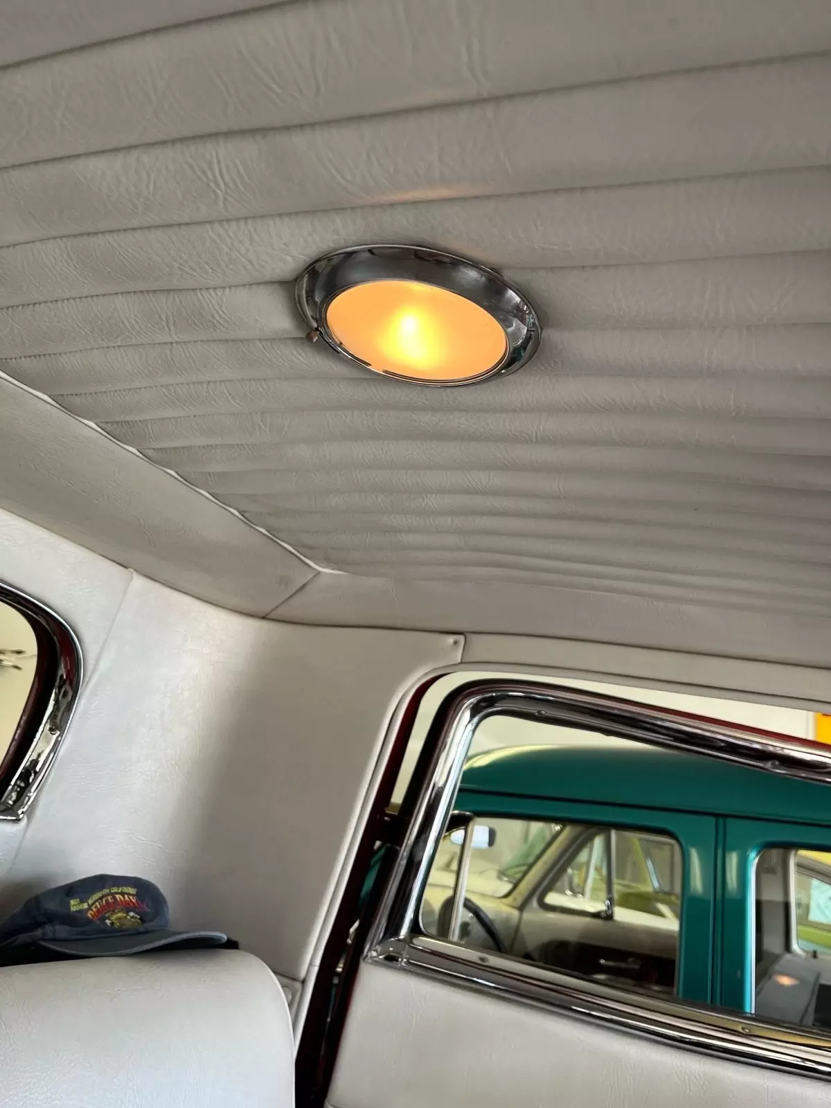 1932 Ford 12M three window - photo 11