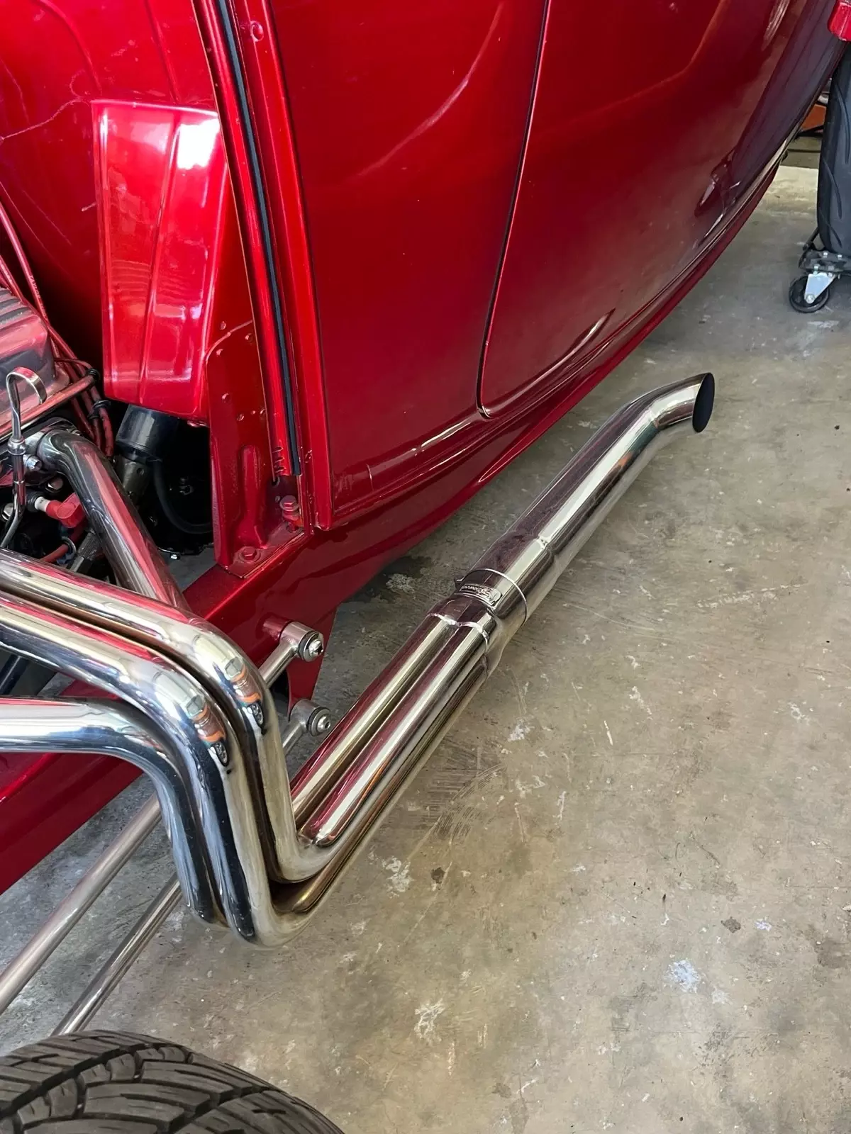 1932 Ford 12M three window - photo 4