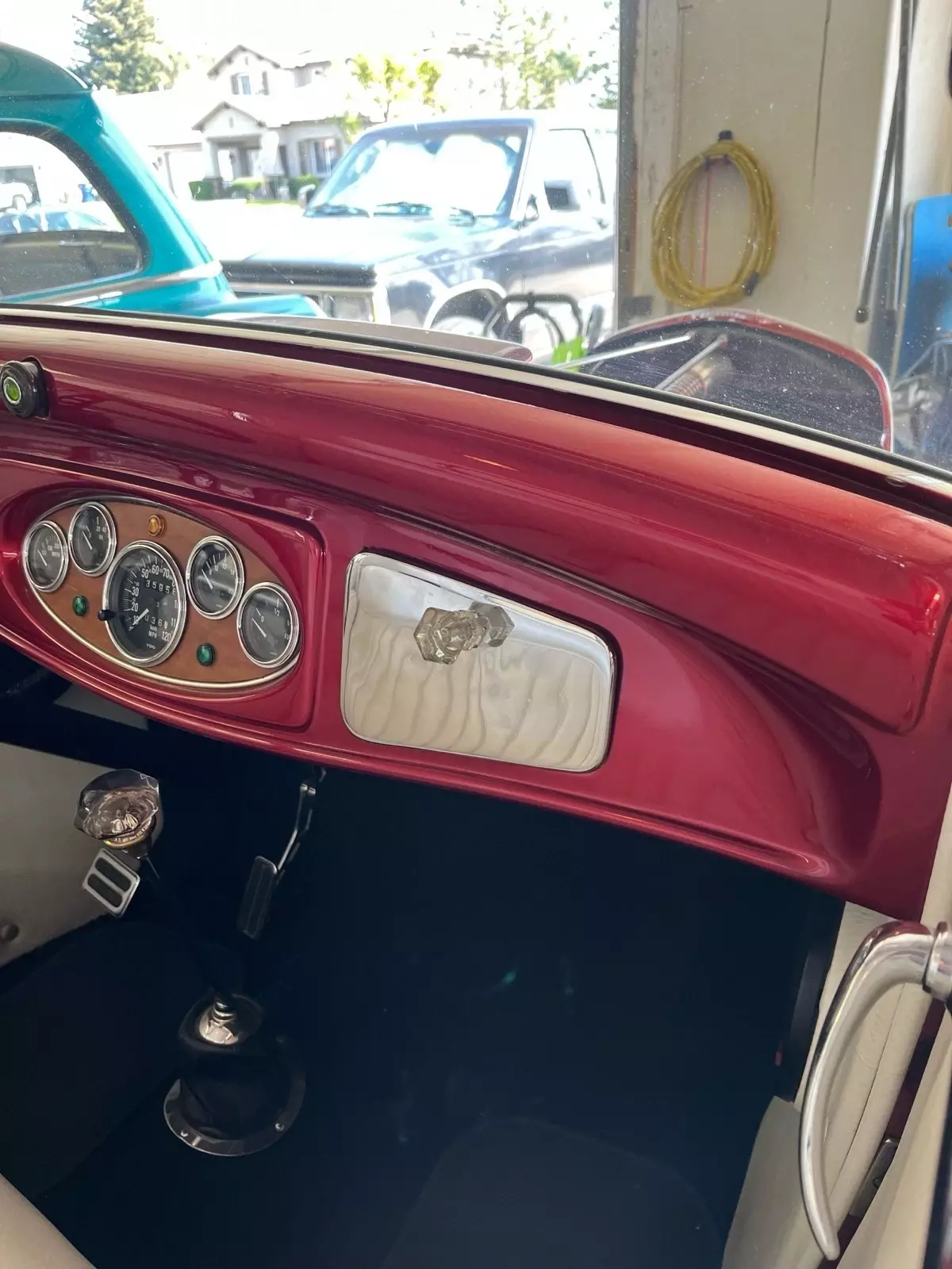 1932 Ford 12M three window - photo 7