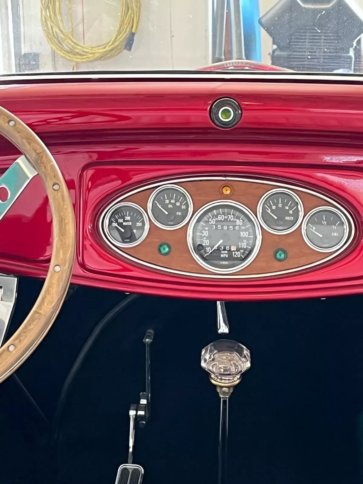 1932 Ford 12M three window - photo 9