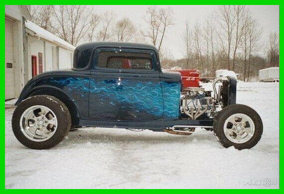 1932 Ford 3 Window 2 Door Chopped Coupe Hi-Boy 347CI V8 Gas 13,000 Miles Leather 1932 Ford 3-Window Chopped Coupe Hi-Boy