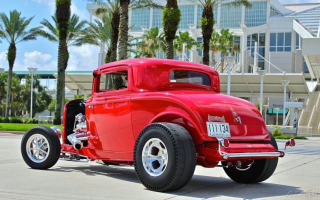 1932 Ford 3-Window Coupe N&N Body / 4-Speed / Custom / Performance 355 V8 - photo 10