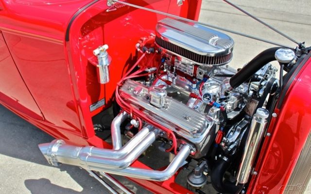 1932 Ford 3-Window Coupe N&N Body / 4-Speed / Custom / Performance 355 V8 - photo 12