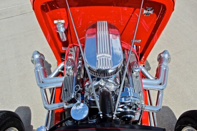1932 Ford 3-Window Coupe N&N Body / 4-Speed / Custom / Performance 355 V8 - photo 13