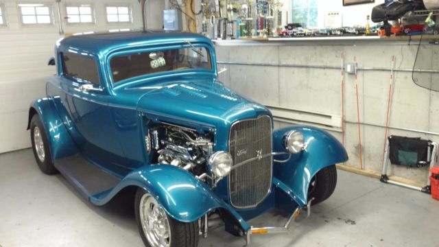 1932 Ford 3 window coupe - photo 2