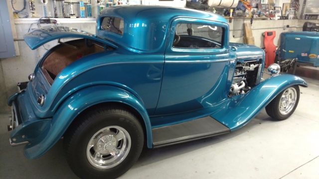 1932 Ford 3 window coupe - photo 5
