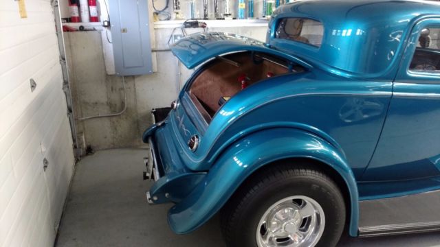1932 Ford 3 window coupe - photo 6
