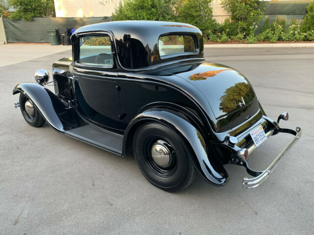 1932 Ford 3 Window Deluxe - photo 2