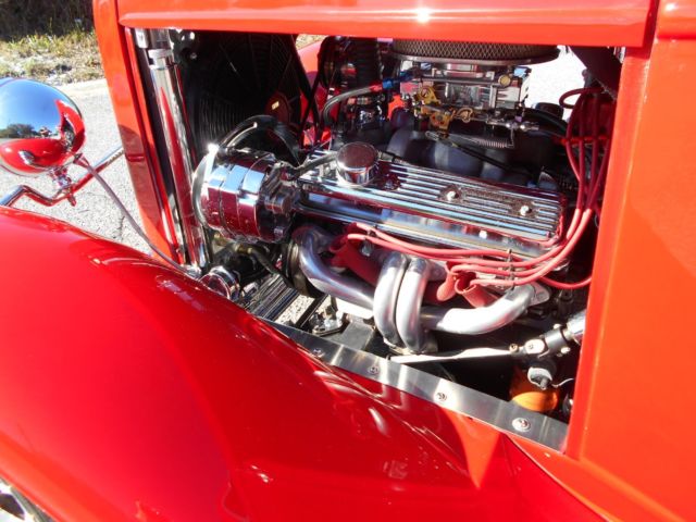 1932 Ford Coupe 3 Window Coupe,Red.383 Crate Motor - photo 11
