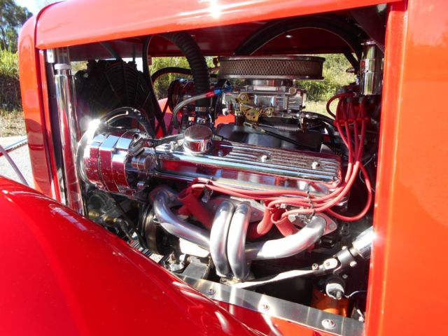1932 Ford Coupe 3 Window Coupe,Red.383 Crate Motor - photo 13