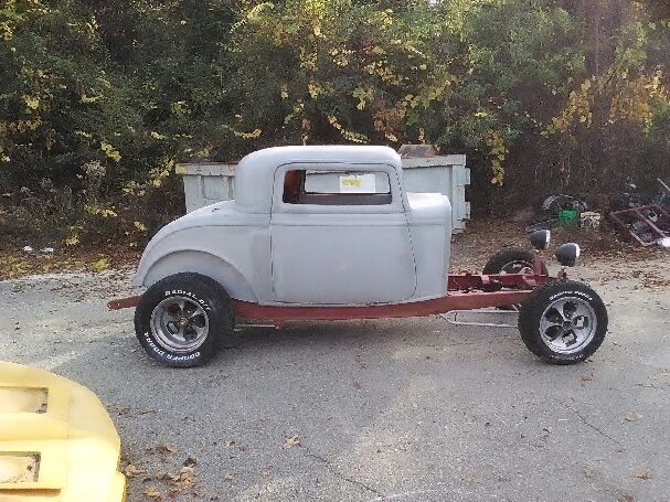 1932 Ford 3-window vintage fiberglass replica with 2" chop sitting on frame incl 1932 Ford Other coupe