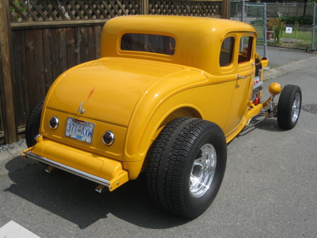 1932 Ford Model B Coupe Deluxe Coupe - photo 4