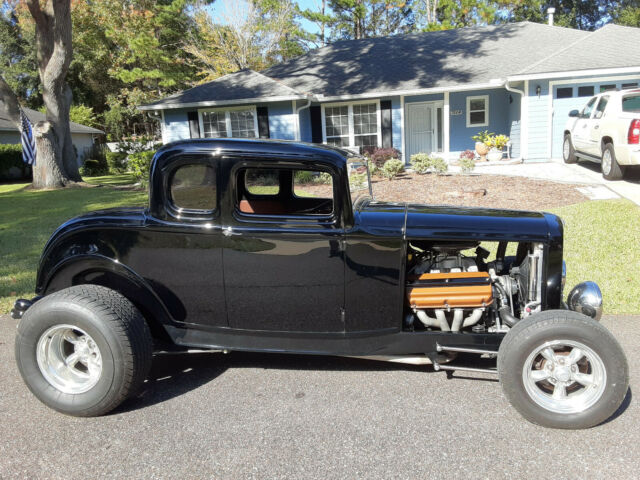 1932 Ford 2 door Coupe 5 Window Highboy - photo 11