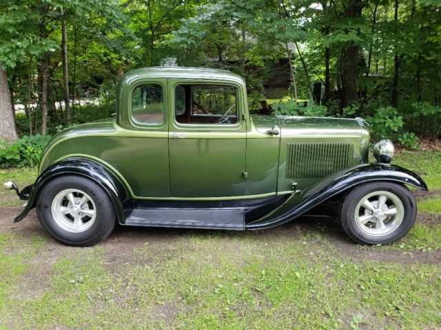 1932 Ford 5 Window Coupe - photo 2