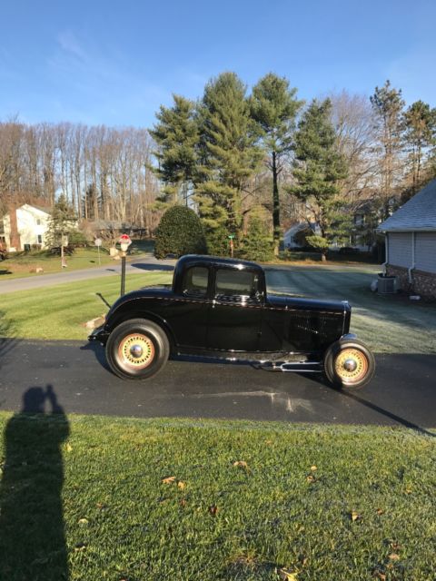 1932 ford 5window coupe 1932 Ford Model 18 5 window coupe