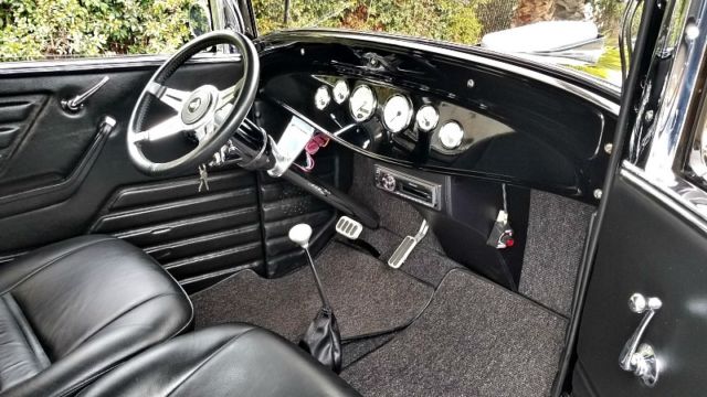 1932 Ford Tudor deluxe - photo 13