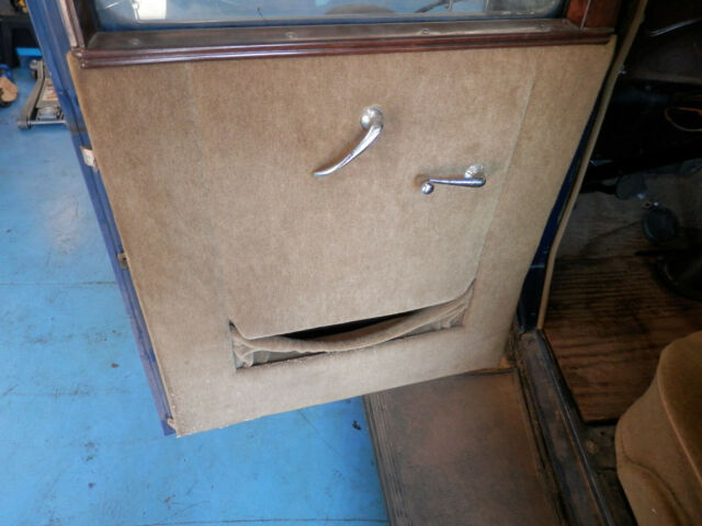 1932 Ford V-8 1932 Ford 5 Window Coupe BARN FIND - photo 7