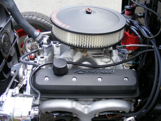 1932 Ford Roadster - photo 8