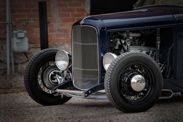 1932 Ford Roadster - photo 2