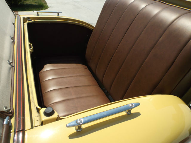 1932 Ford Cabriolet - photo 5