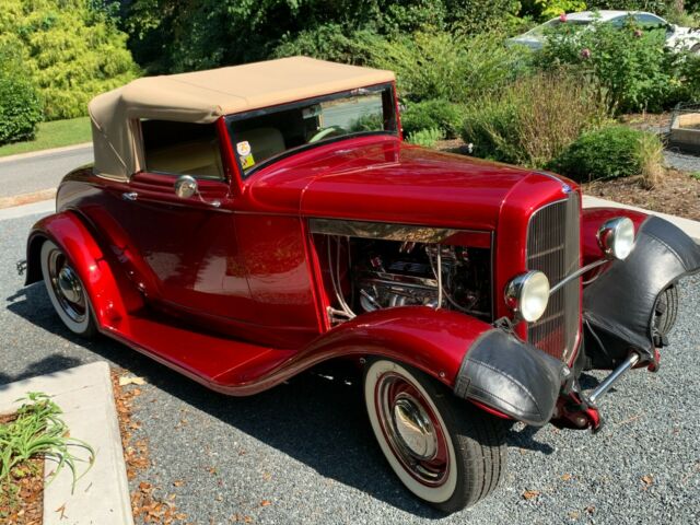 1932 Ford Cabriolet - photo 4