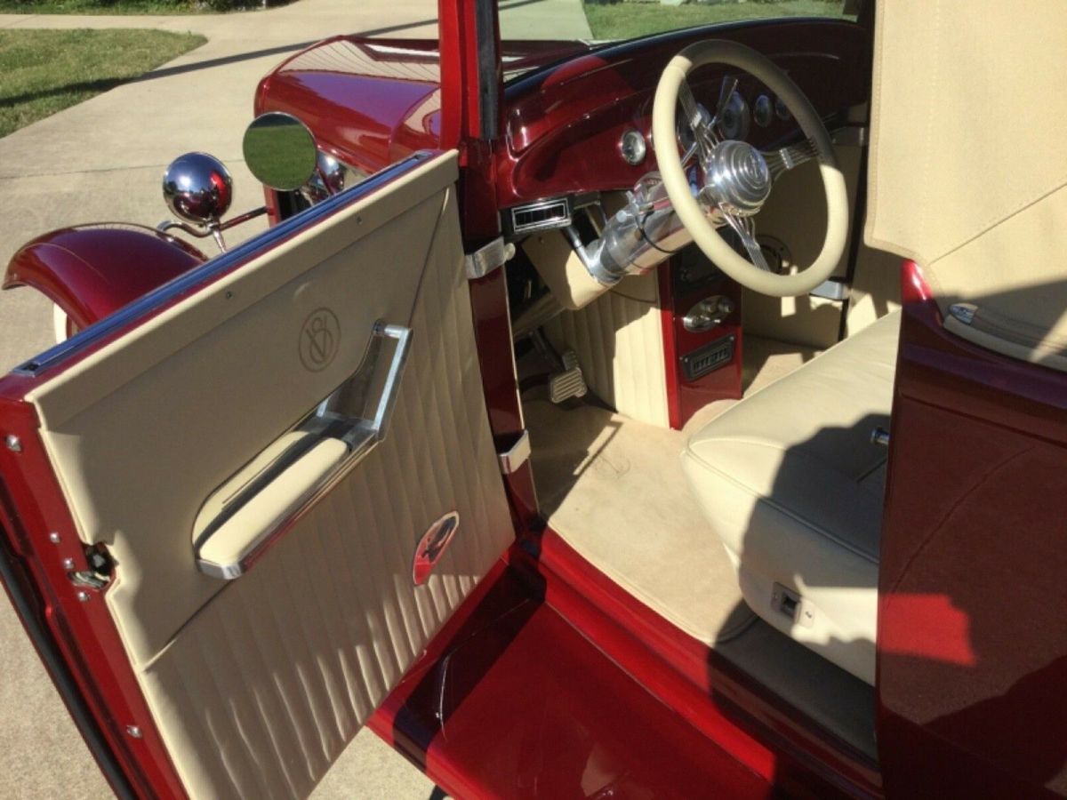 1932 Ford Cabriolet - photo 6