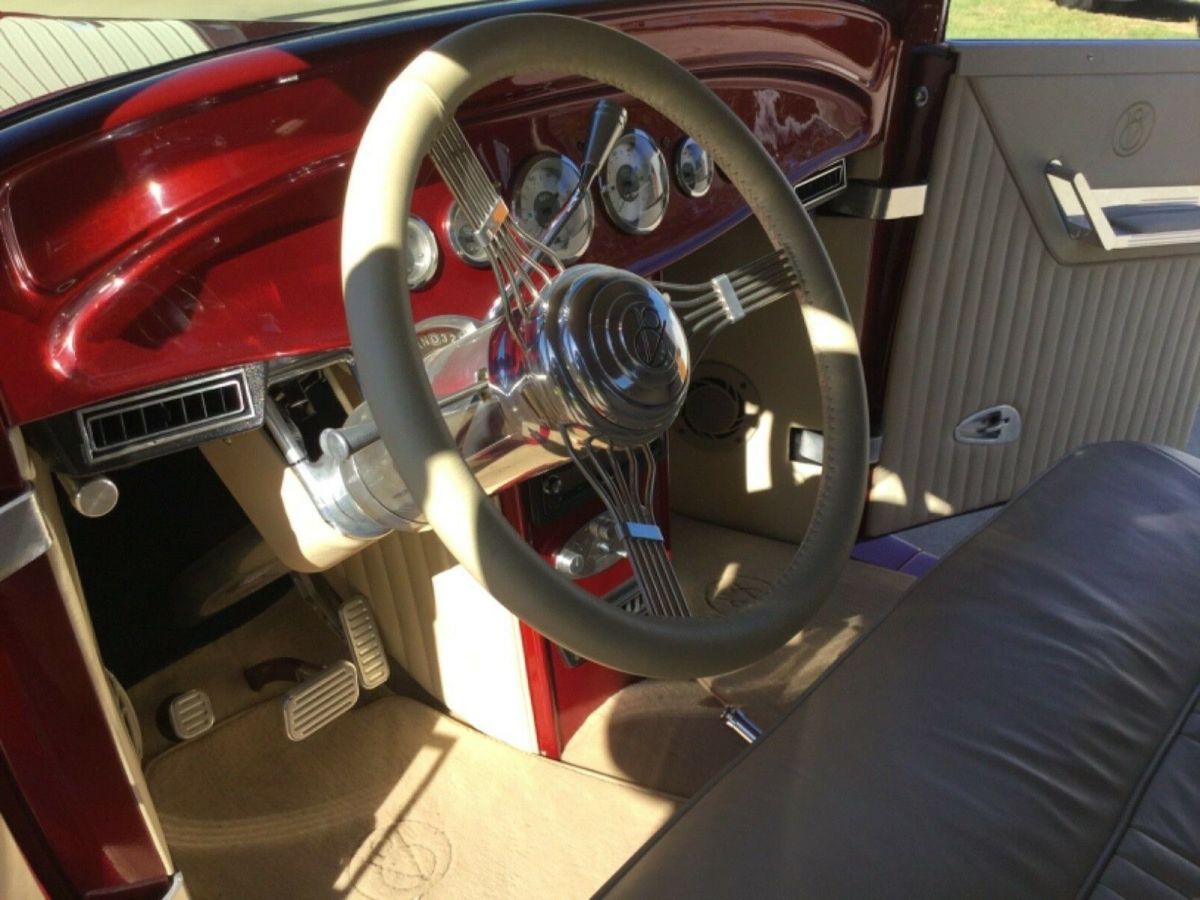 1932 Ford Cabriolet - photo 7