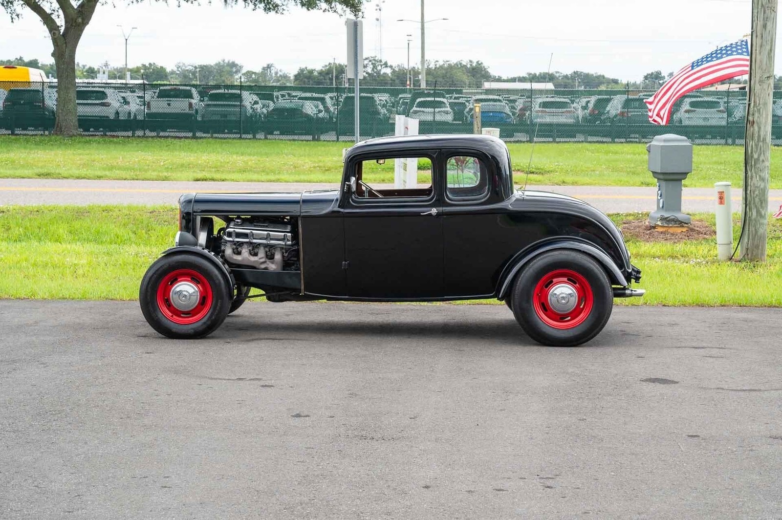 1932 Ford Coupe Big Block V8, Classic Hot Rod - photo 2