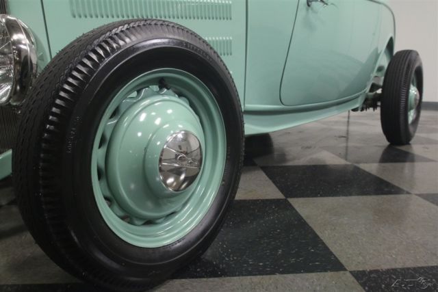1932 Ford Coupe - photo 10
