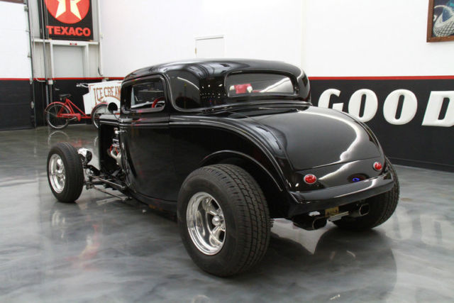 1932 Ford Coupe Harwood body ZZ4 350 355hp auto Wilwood 4 wheel di - photo 7