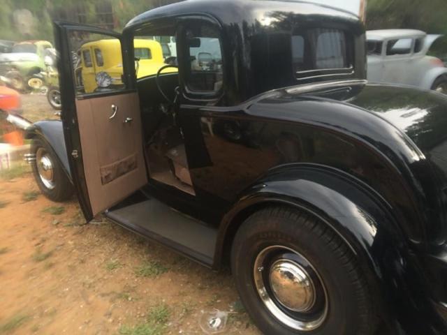 1932 Ford 18 Coupe - photo 11