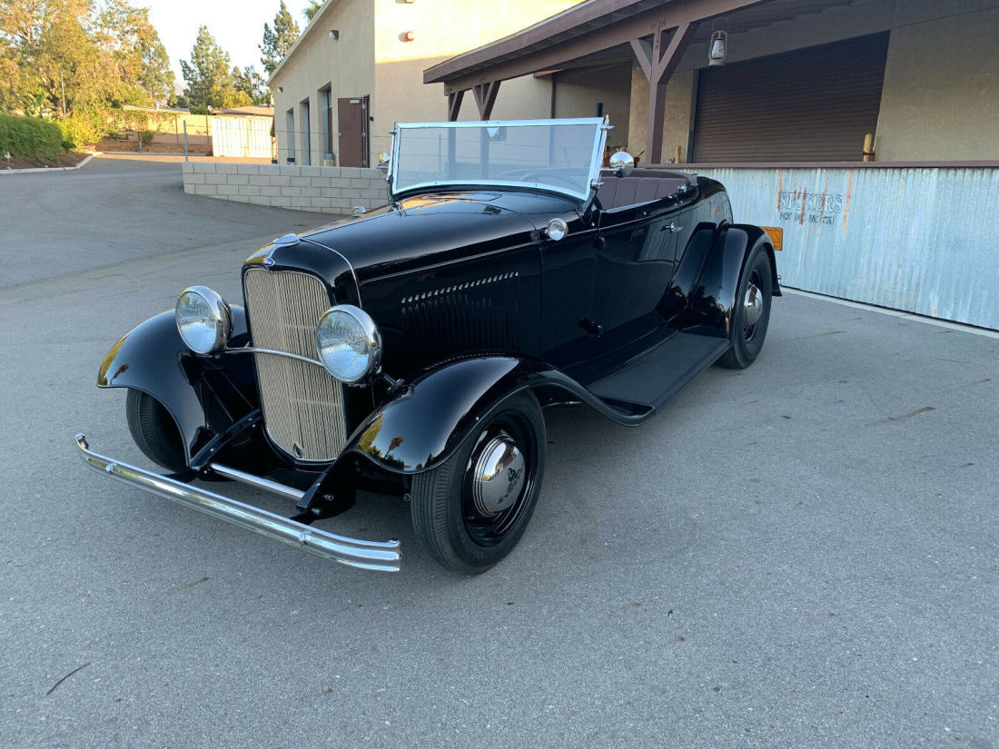 1932 Ford Deluxe - photo 2