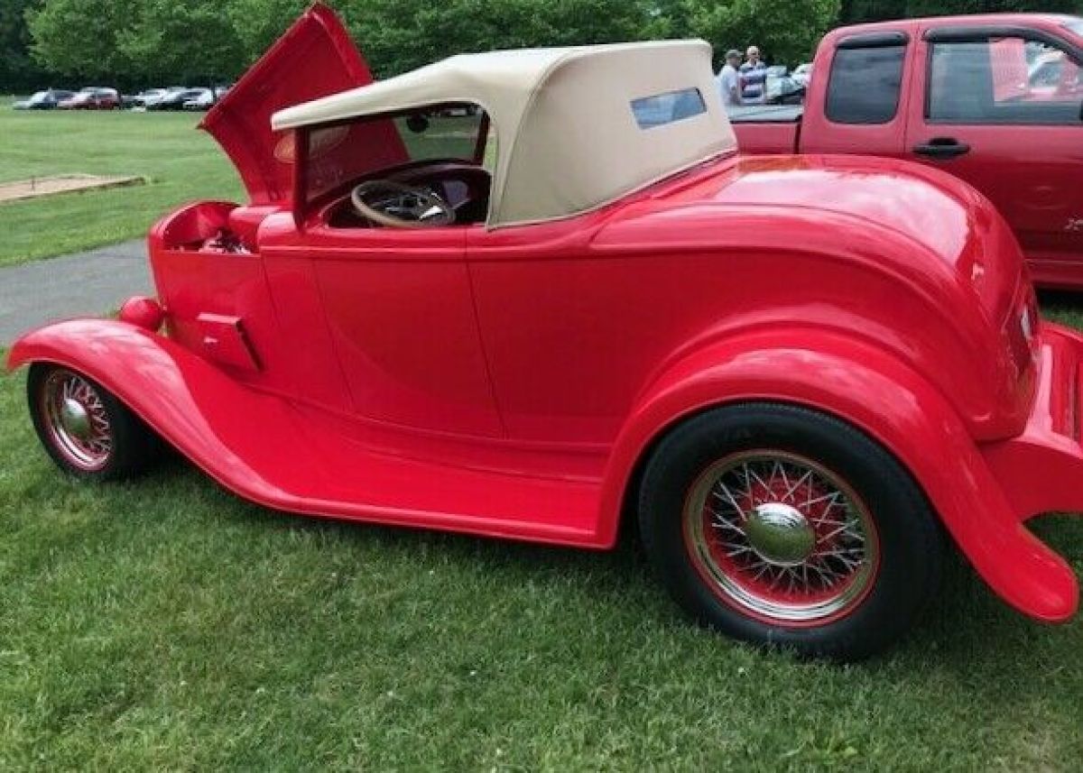 1932 Ford Roadster - photo 3