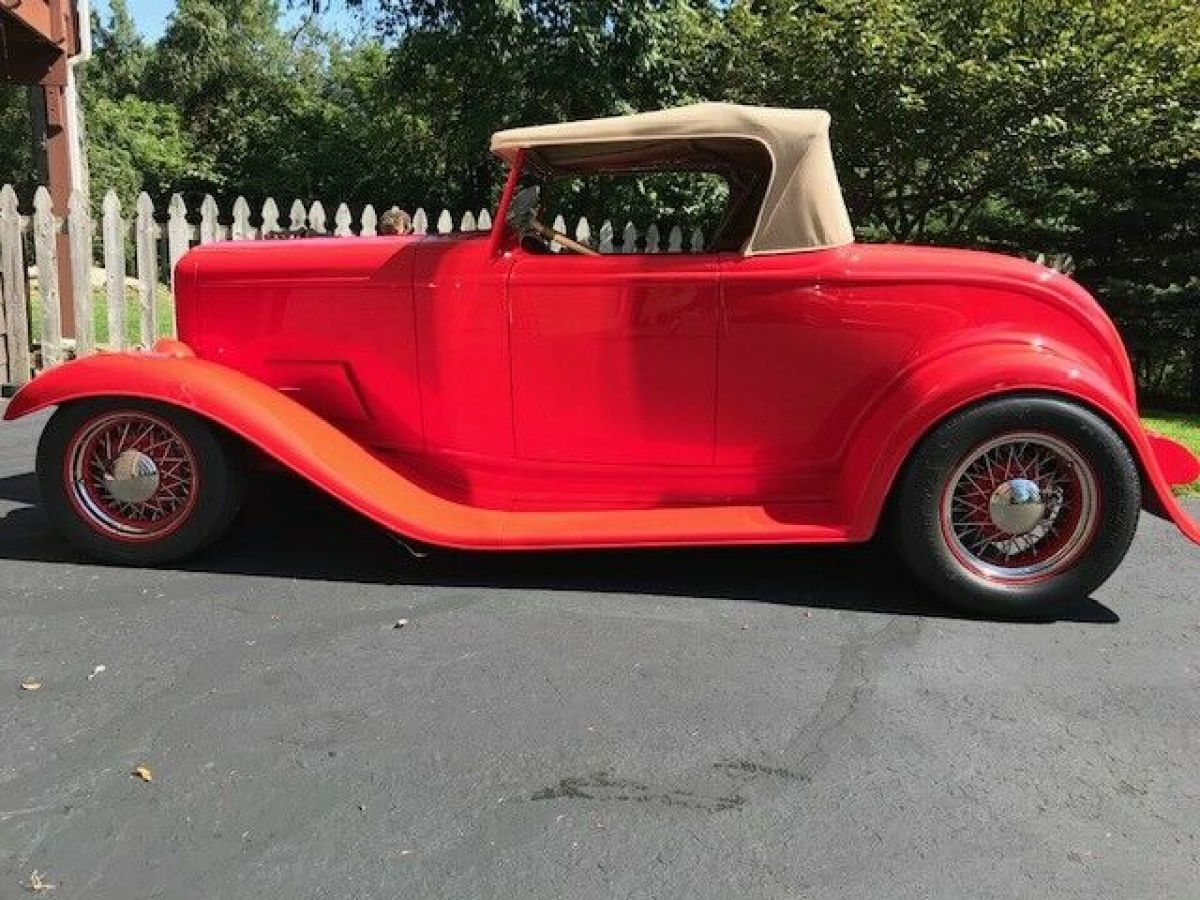 1932 Ford Roadster - photo 5