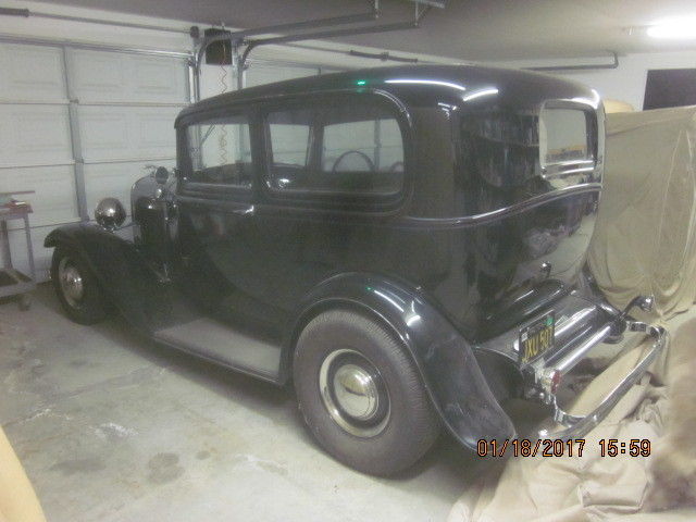 1932 Ford Deluxe 2 door sedan - photo 4