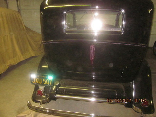 1932 Ford Deluxe 2 door sedan - photo 5