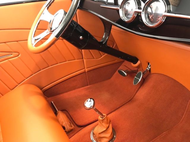 1932 Ford Roadster - photo 4