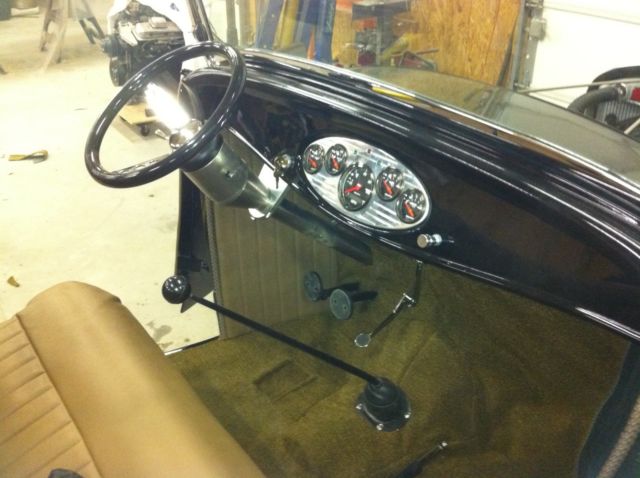 1932 Ford Roadster - photo 10