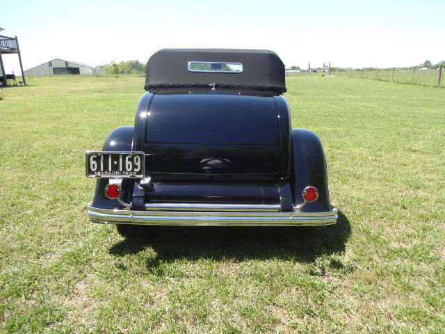 1932 Ford Model B Black w/ red interior - photo 3