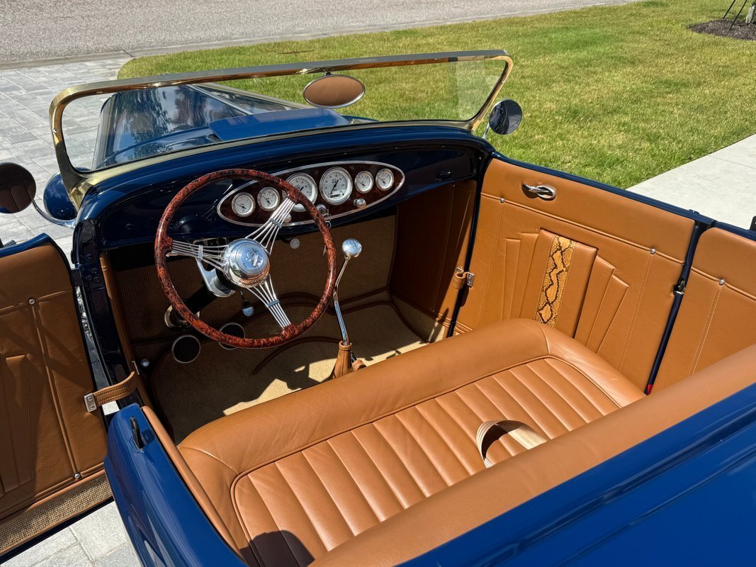1932 Ford Hi-Boy Roadster - photo 9
