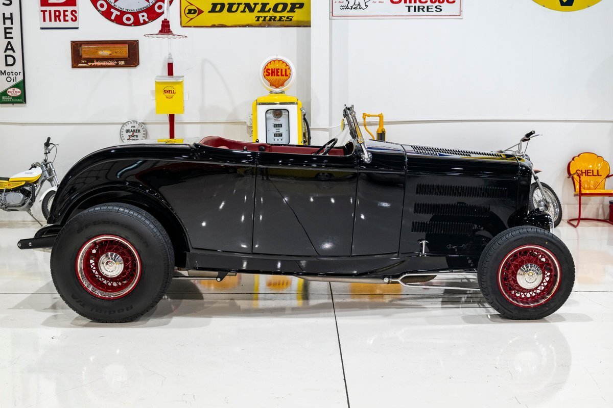 1932 Ford Hi-Boy Roadster - photo 11