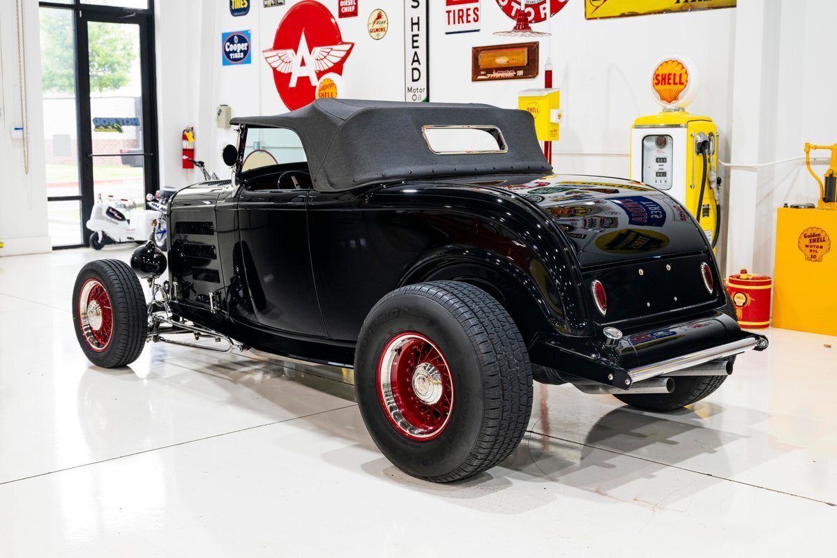 1932 Ford Hi-Boy Roadster - photo 7