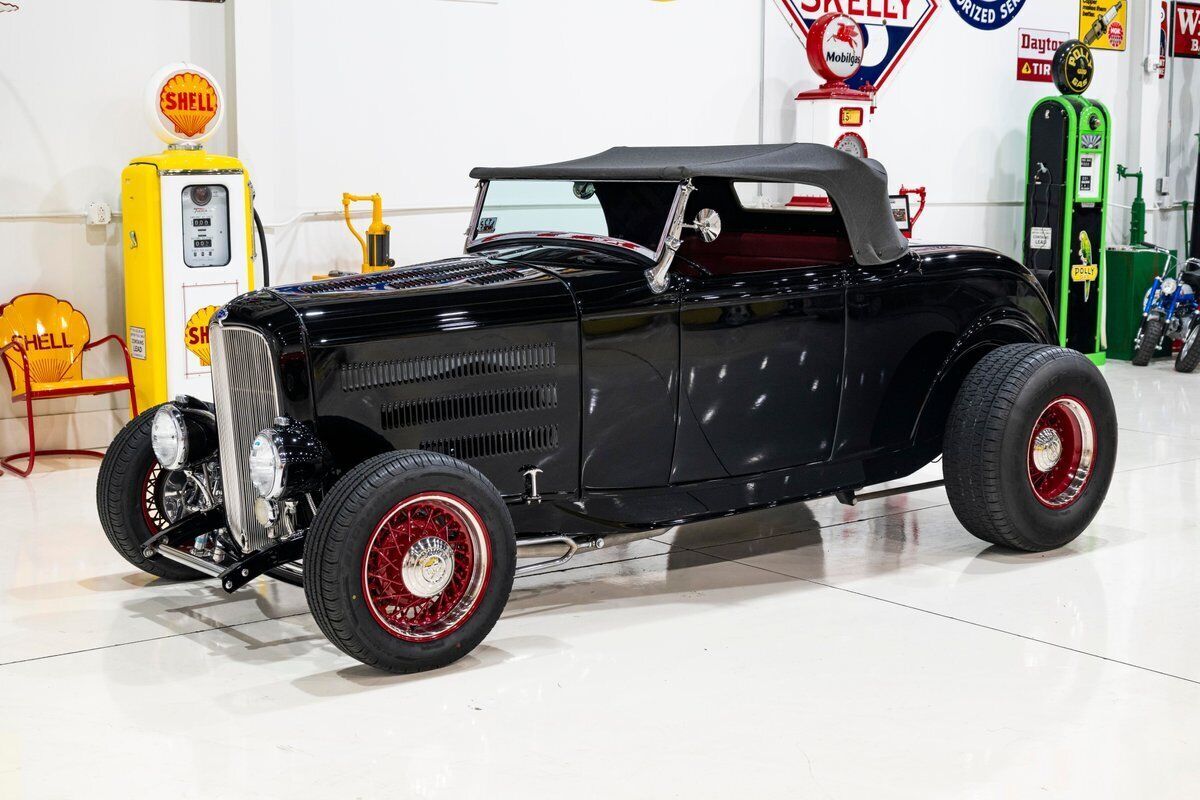 1932 Ford Hi-Boy Roadster - photo 4