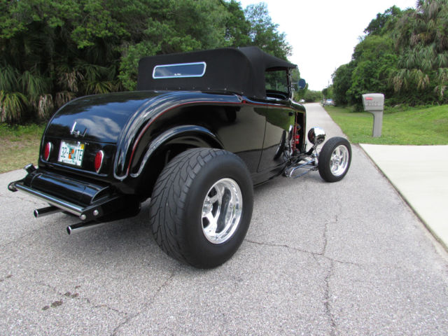 1932 Ford Roadster - photo 10