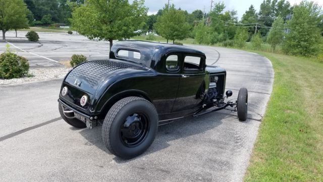 1932 Ford 5 Window Coupe - photo 4