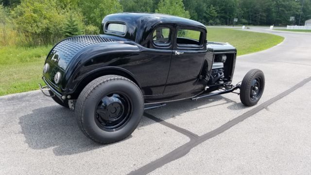 1932 Ford 5 Window Coupe - photo 6