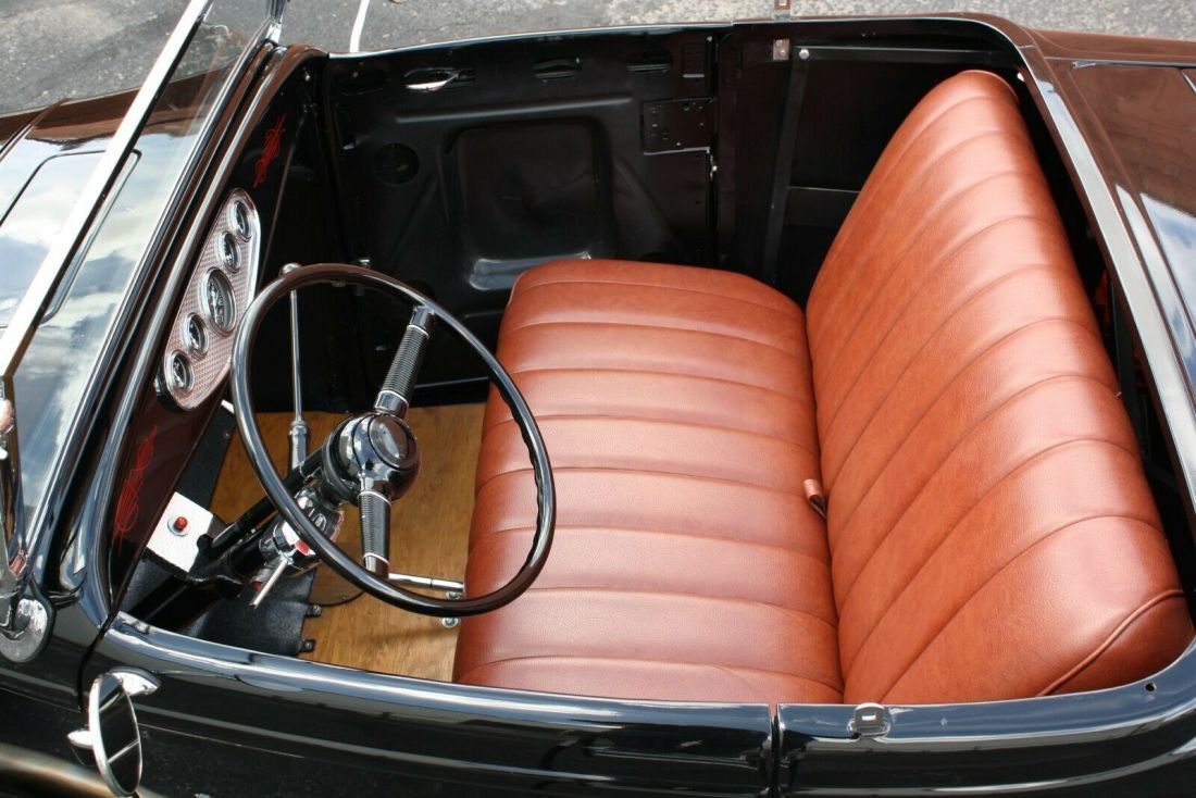1932 Ford Roadster - photo 11