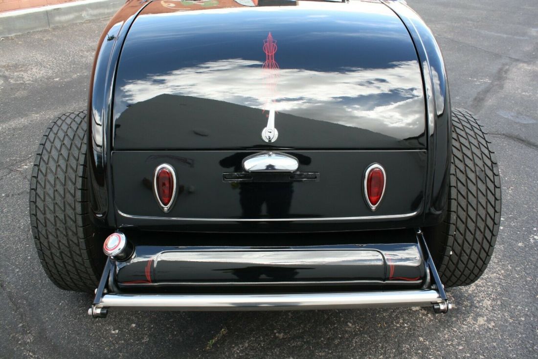1932 Ford Roadster - photo 4