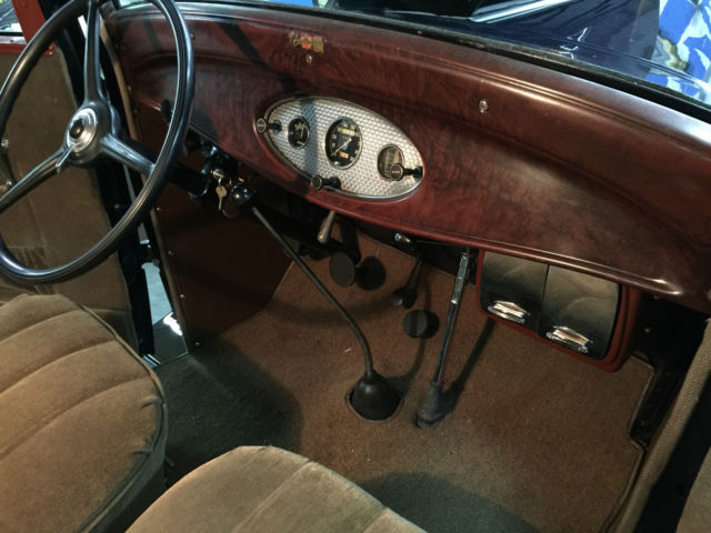 1932 Ford Tudor Sedan - photo 11